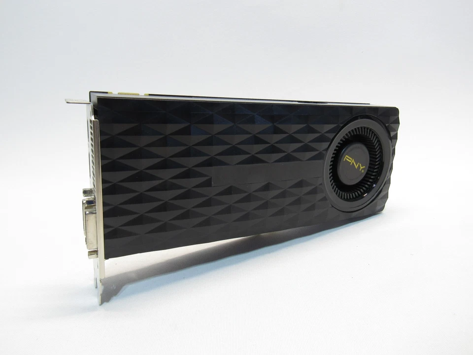 PNY VCGGTX9602XPB-OC-BB GeForce GTX 960 2GB GDDR5 GPU - Image 2 of 4