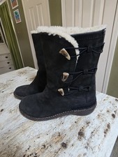 Women's Uggs Kona Black Suede Toggle Sheepskin Lined Boots Size 10