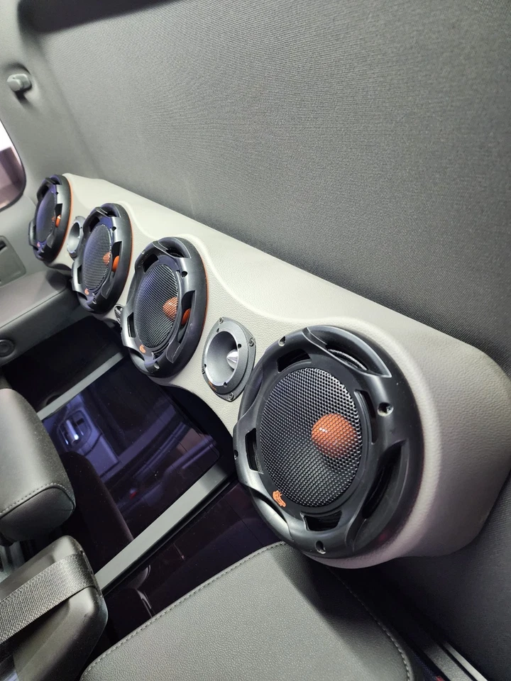 Barra de sonido universal 38” Pod 4x 6,5” rango medio y 2x tweeter (madera y tela) Foto 4 de 4