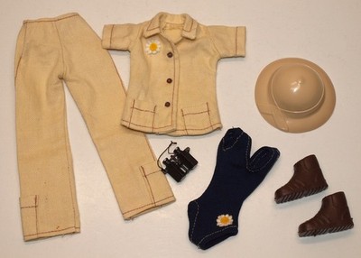 Vintage 1975 Kenner DUSTY Trendsetter Vacation Outfit & Swimsuit