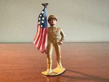 Vintage Manoil Dimestore M177 45/7 Flag Bearer  NM 