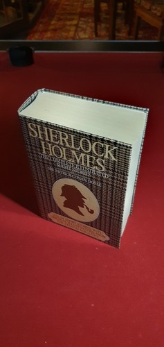 Sherlock Holmes: The Complete Illustrated Short Stories by Arthur Conan Doyle - Picture 3 of 8
