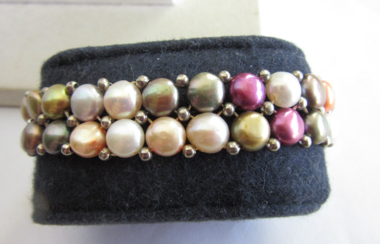 Multi colored pearl disk beaded stretch bracelet - image 1