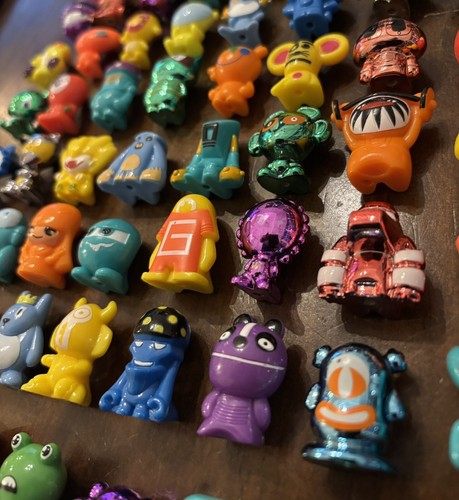 Complete Set SERIES 4 POWER Gogos Crazy Bones Modern 1-80 w Precious Metals - Picture 8 of 10