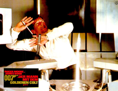 James Bond 007 - Der Mann mit dem goldenen Colt ORIGINAL Aushangfoto Roger Moore