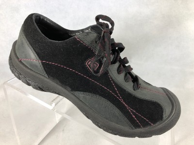 womens black leather running shoes