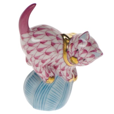 HEREND, MISCHIEVOUS CAT,  PINK  FISHNET,  #VHP-05221,  BRAND NEW, MINT & BOX!
