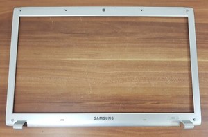 Display LCD Rahmen Frontabdeckung Bezel BA75-02397B für Notebook Samsung NP-E372