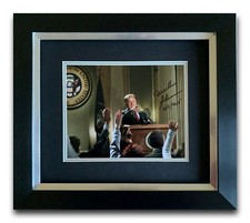  MARTIN SHEEN HAND SIGNED FRAMED PHOTO DISPLAY WEST WING 4.