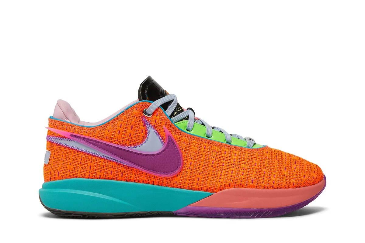 シューズ(男性用) Nike LeBron 20 \