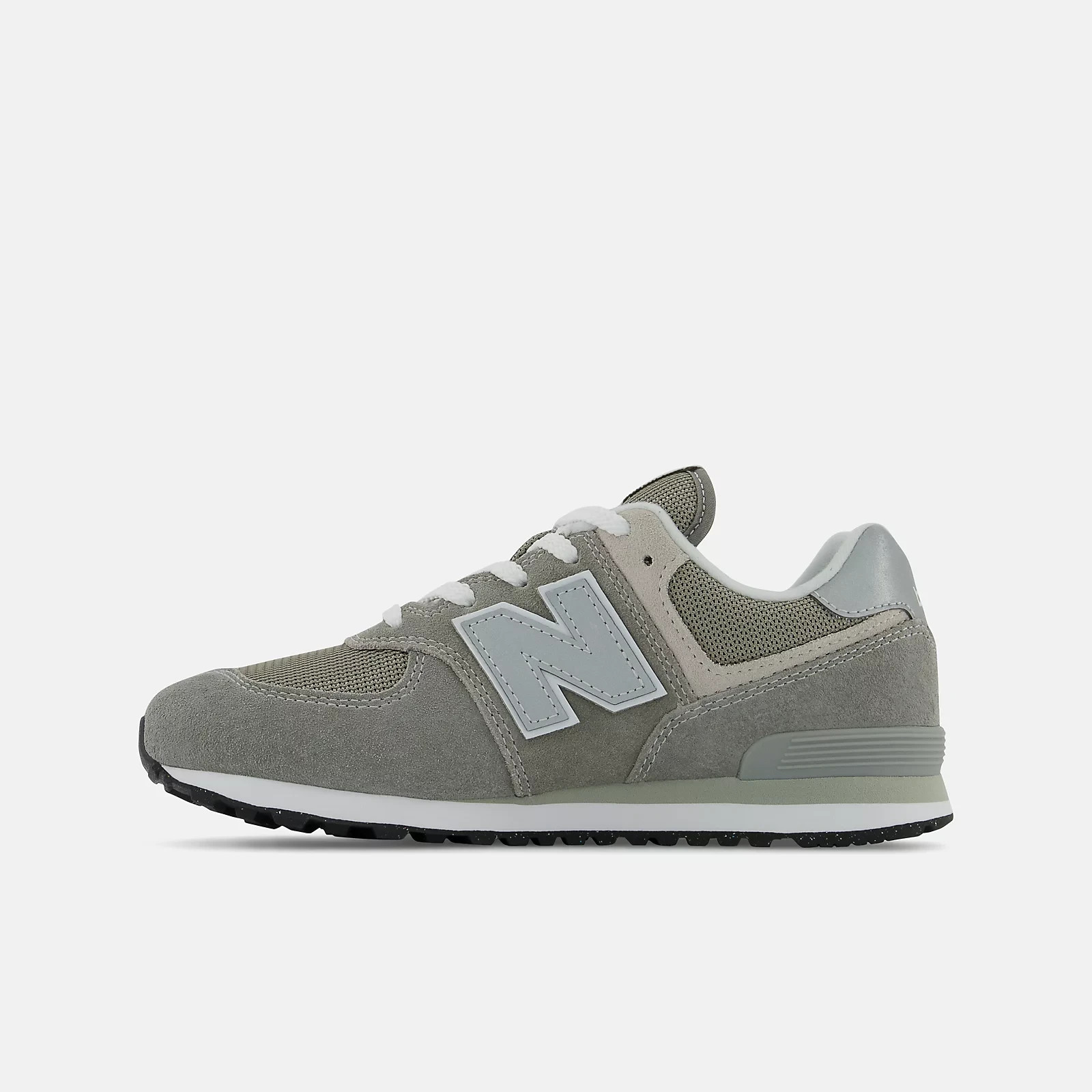 New Balance 574 Core GC574EVG Sneaker Boys 7 Gray Leather Lifestyle Shoes DDK647 thumbnail 3