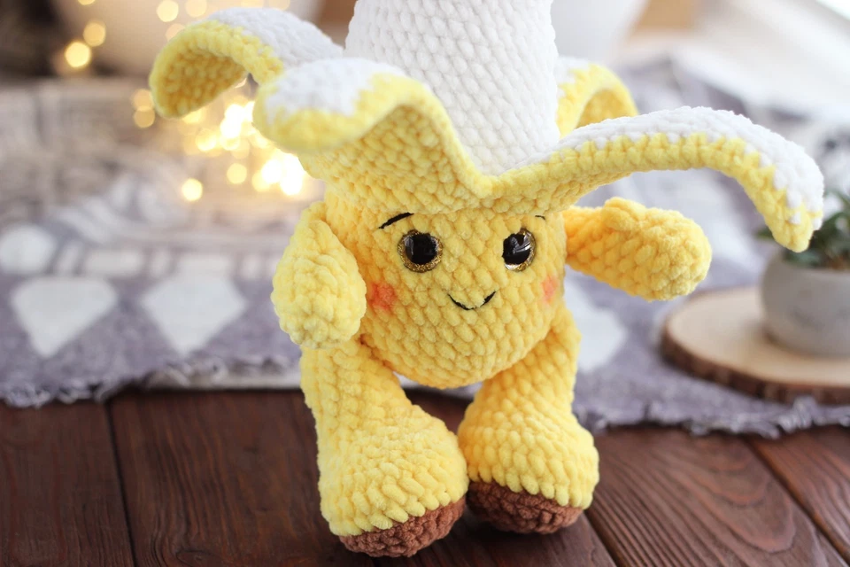 Плюшевая банановая игрушка для вязания крючком ручной работы — мягкая фруктовая набивка Amigurumi - Изображение 2 из 4