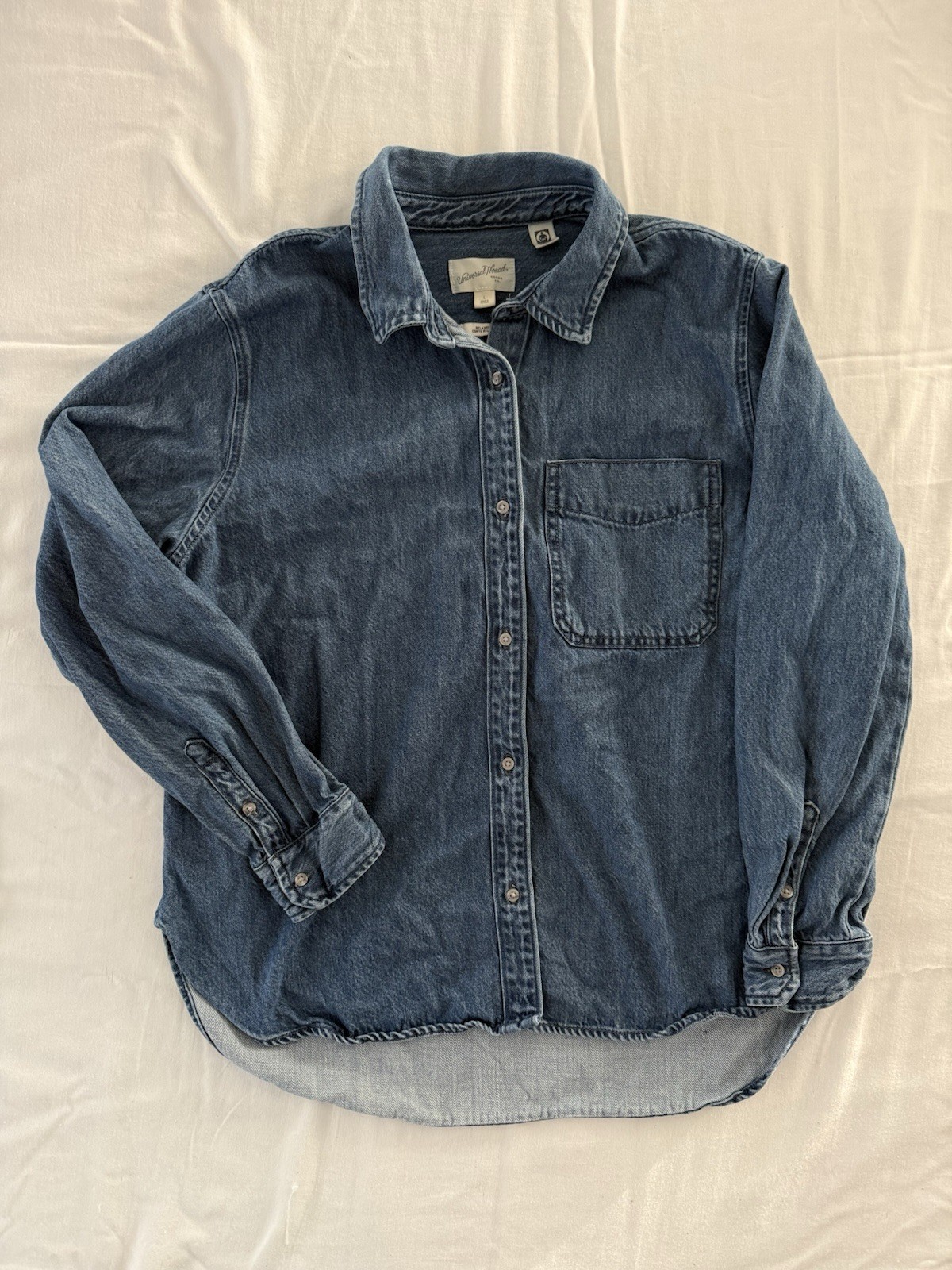 Universal Thread Long Sleeve Relaxed Button Down … - image 1