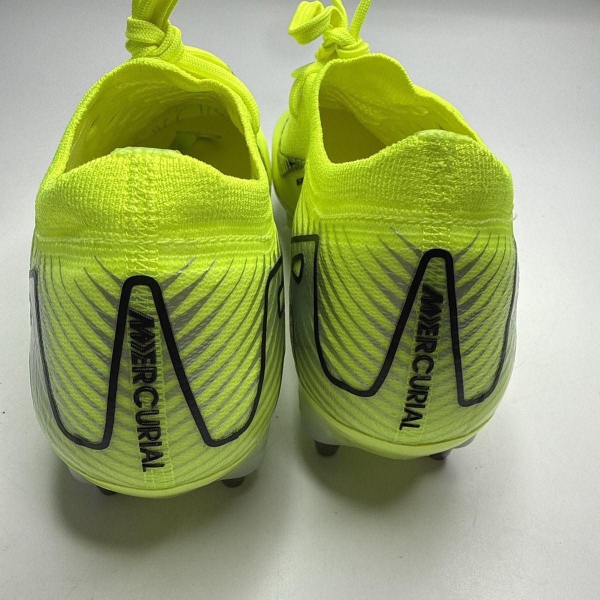 Nike Air Zoom Mercurial Vapor 16 Elite SG-PRO Men's 6.5 Football