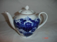  Imperial Lomonosov  Russian Teapot  Cobalt Blue & White Porcelain