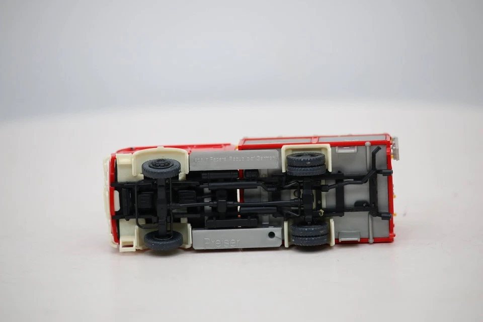 复古 HO 规格 1: 87 比例 Preiser-31128 LF16-2 消防泵卡车 梅赛德斯-奔驰 — 第 2/4 张图片