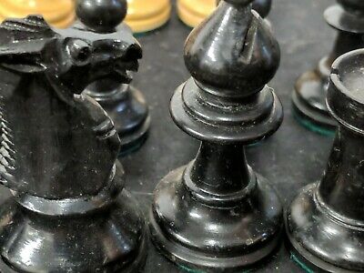 Vintage Chess Pieces Full Set Tan And Red King And Queen Chess -   Portugal