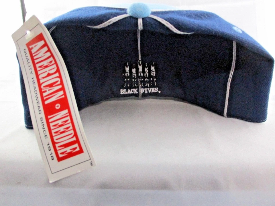 Boné/chapéu AMERICAN NEEDLE bordado PRETO CINCO ABA PLANA 7-3/8 AZUL NOVO etiqueta - Imagem 3 de 4