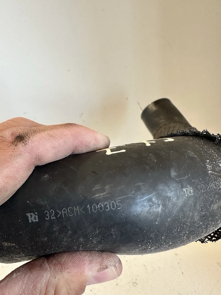 Mazda CX-7 Hose Pipe 100305 Genuine 2.2 MZR-CD 2011 - Image 2 of 2