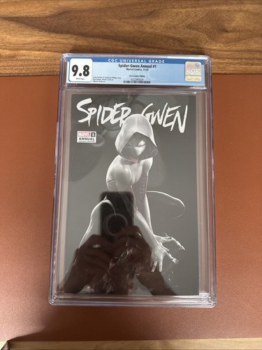 Marvel Comics Spider-Gwen Annual 1 Variant Edition CGC 9.8 WP Bry’s Comics