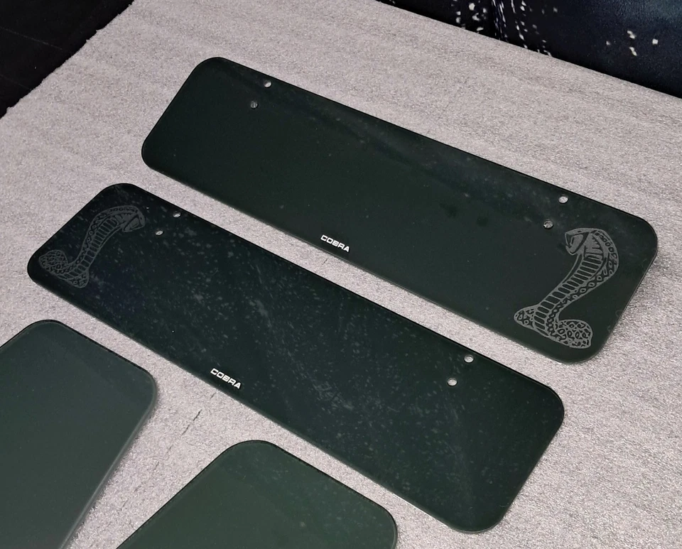 Shelby Cobra/Fábrica 5 Repuesto TINTE HUMO ALA DE VIENTO Y PARASOL JUEGO SERPIENTE Foto 4 de 4