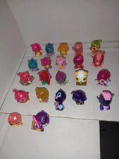 Hatchables lot of 22