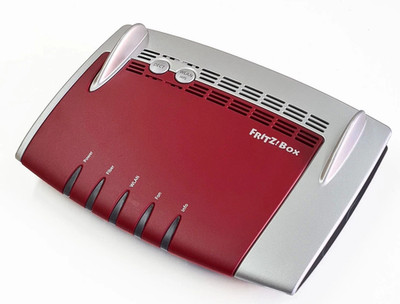 AVM FRITZ!Box 5490 Glasfaser Router  | WLAN AC 1300 Mbit/s DECT Gigabit |