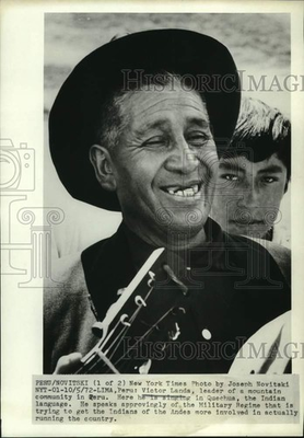 #ad 1972 Press Photo Victor Landa sings in Quechua while in Lima Peru lrx59118 $29.99