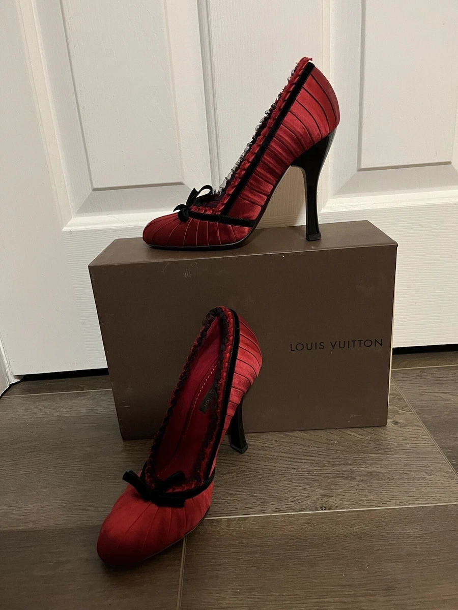 Louis Vuitton Balmoral Red Pumps Sz 35.5