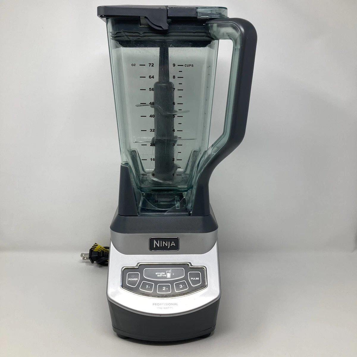 Ninja Professional BL660 Countertop Blender With 1100W