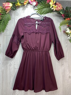 LOVE REIGN Dress Womans size Small Burgundy Floral lace Aline Elastic Cuff/Waist
