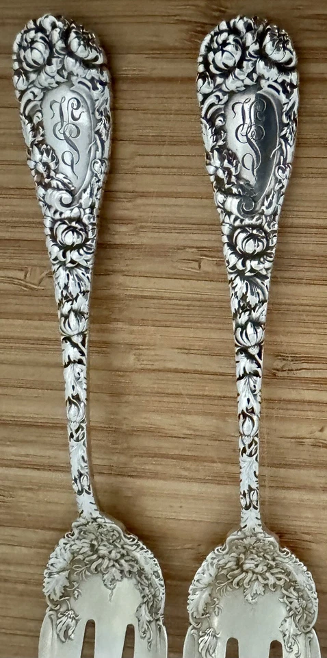 JUEGO DE 6 TENEDORES DE HELADO PATRÓN CRISANTEMO DORADO PAQUETE DURGIN ESTERLINA Foto 2 de 4