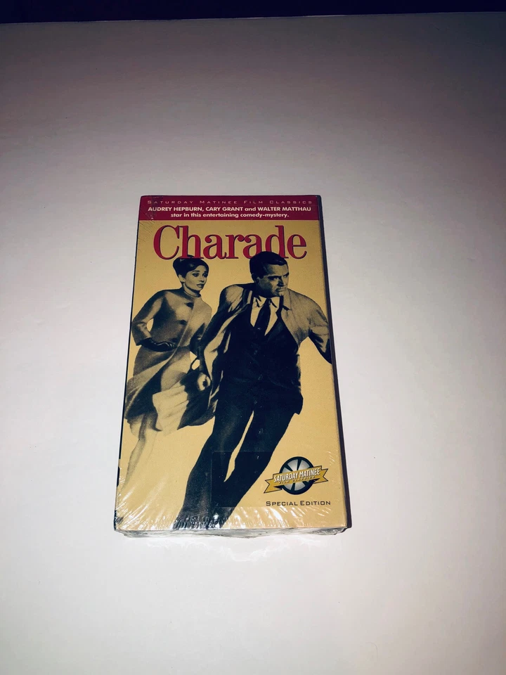 Charade (VHS, 1994) Cary Grant Audrey Hepburn, James Coburn, 44C Foto 3 de 4