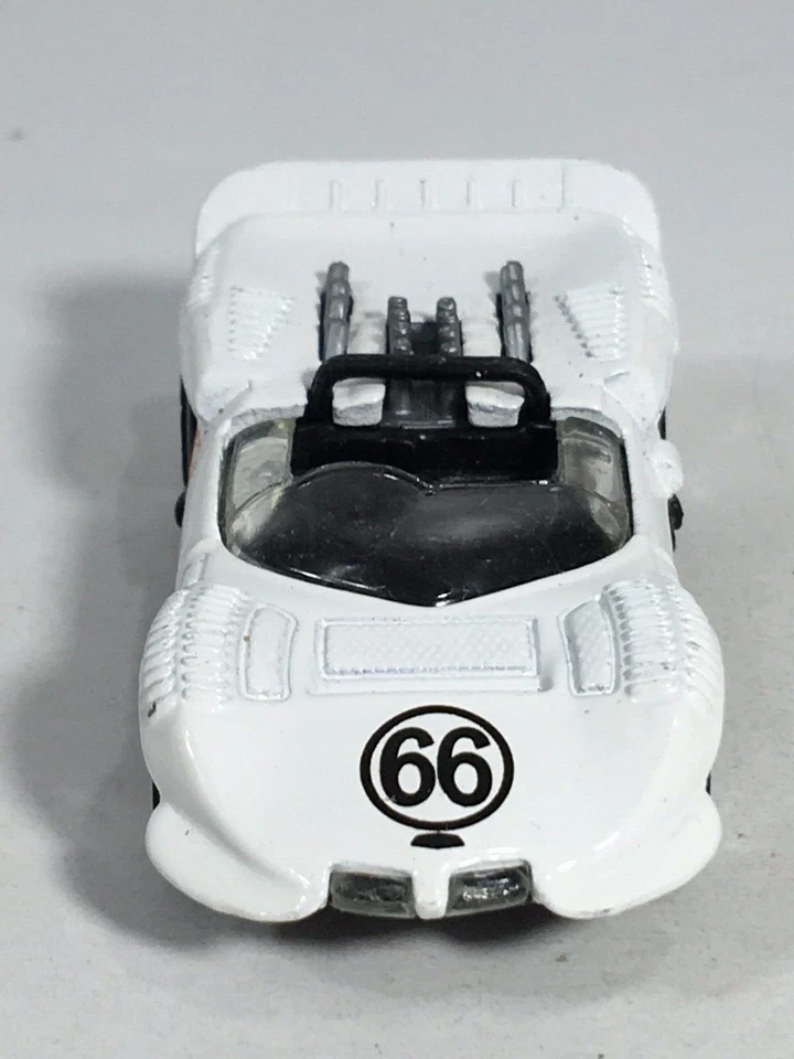 Hot Wheels 1998 Chaparral 2 White HW First Editions Series Malaysia Loose - Image 3 of 4