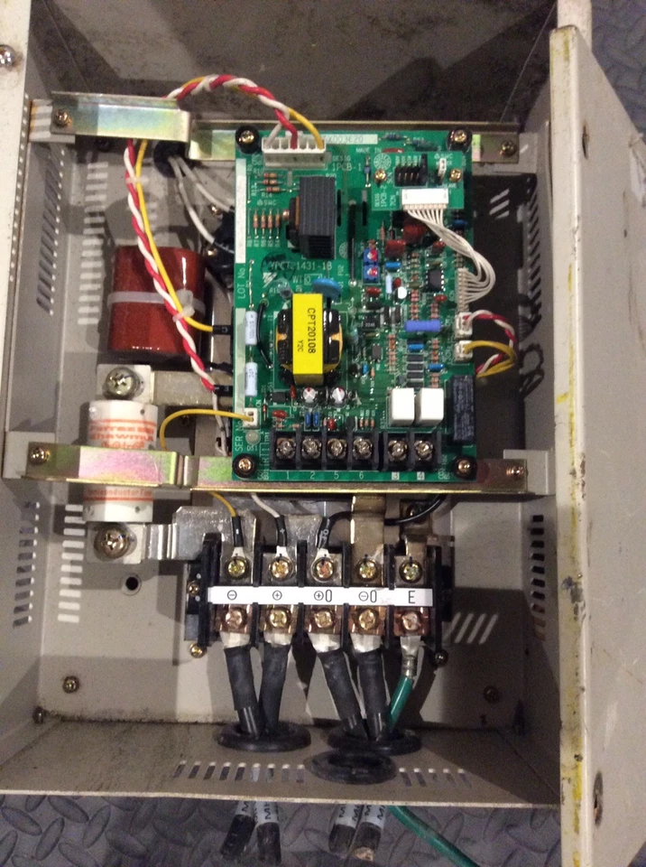 Dynamic Breaking Unit CDBR-4220B - Image 2 of 4