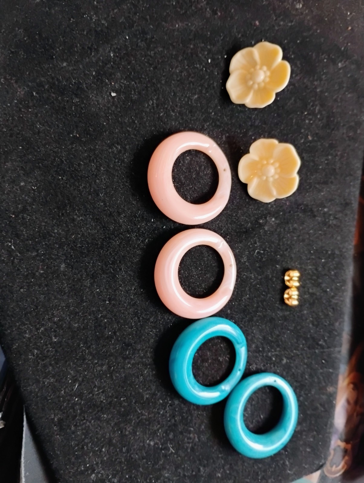 Interchangeable Floral earrings - image 3