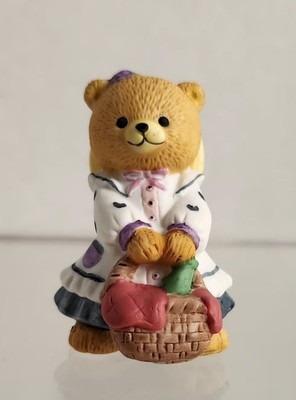 Vtg BC Bronson Porcelain Ceramic Bear Figurine Excellent Condition picnic basket