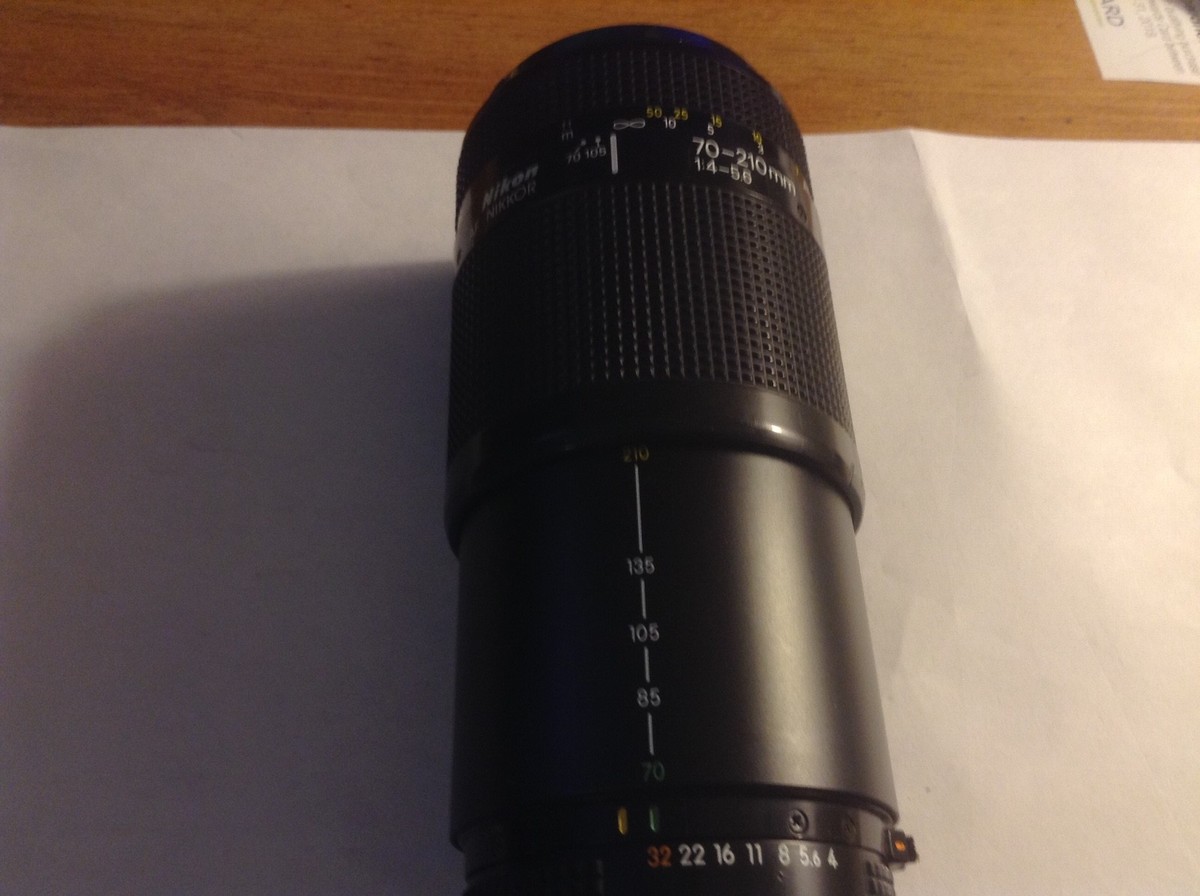 ニコンF AF ズームニッコール70-210mm f4-5.6 Amazon.com : Nikon 70-210mm F4-F5.6 D AF Macro Zoom Lens