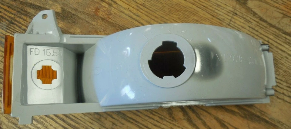 Lâmpada de estacionamento NOS 1989 1990 Ford Ranger Bronco II Asy LH E9TZ-13201-A - Imagem 2 de 3