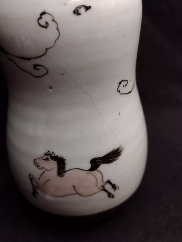 Satsuma Kutani JAPANESE Horses Lidded Jar / Bottle Handpainted Gilded Moriage - Picture 9 of 10