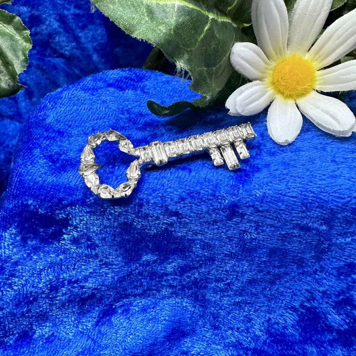 Key brooch cheap