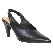 Polk Enclosed Toe Mini Heel in Black | Therapy