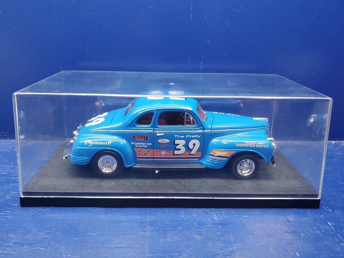 Road Signature 1941 Plymouth Pro Street 