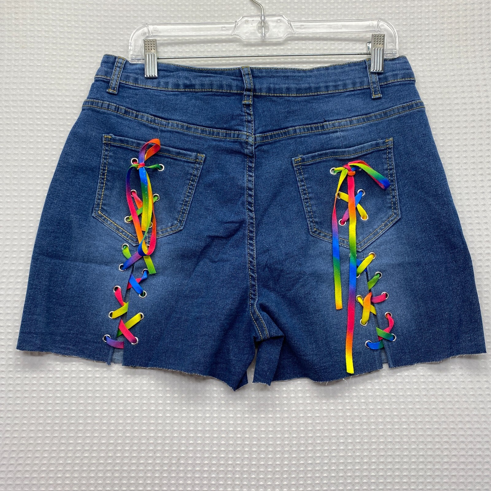 JEANS Shorts Women's Large 32W High Rise Cut Off Denim Blue Jean