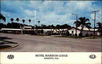 Sarasota Florida America vintage postcard 1959 Motel Maridon Lodge street view