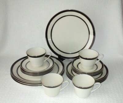 Lenox China VENTURE Black & Platinum Band 20 Piece Set ~ Service for 4