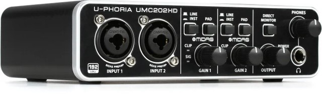 Behringer UMC202HD