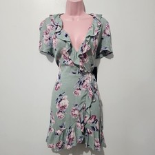 NWT - Lulus - Dress Wrap Floral Print Ruffle Surplice Neckline - Size M - Green