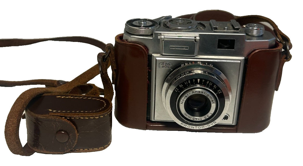 Vintage Zeiss Ikon Contina 11A 35mm Camera In Case with Light Meter