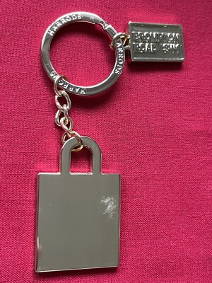 VTG Harrods Key Chain Green and Gold Tone FREE SHIP in US VTG Harrods Key Chain Green and Gold Tone FREE SHIP in US